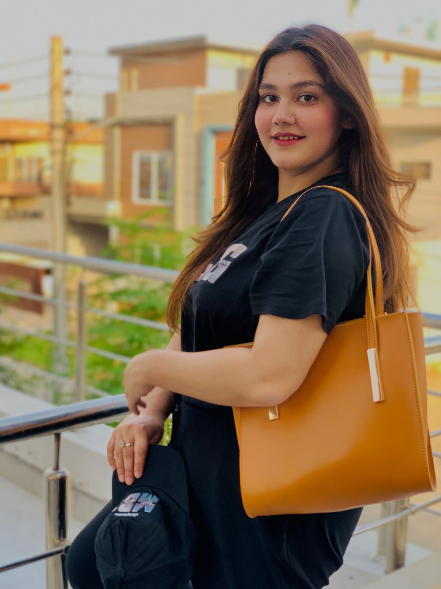 CANVA MUSTARD